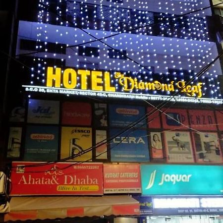 Hotel Diamond Leaf Chandīgarh Esterno foto
